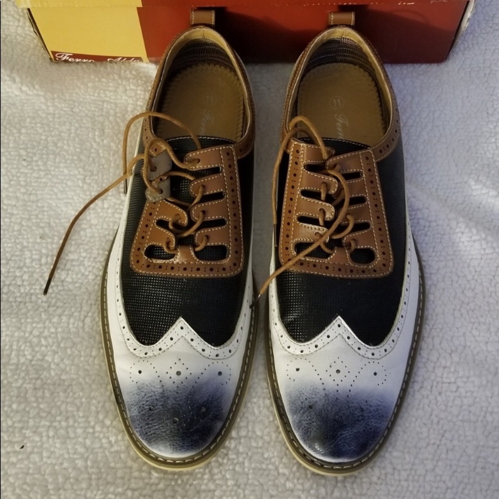 Like new Ferro Aldo men’s dress Shoes